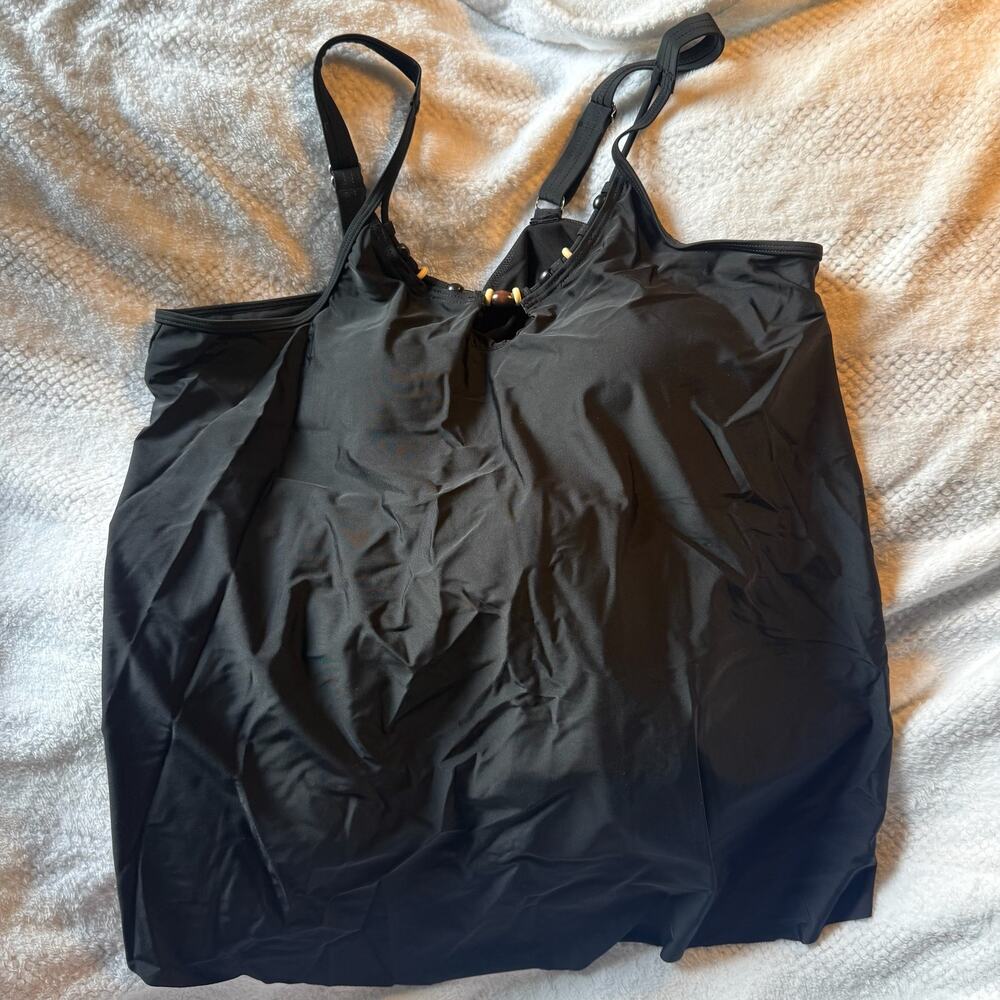 NWT Bloomchic tankini bathing suit top, size 18-20